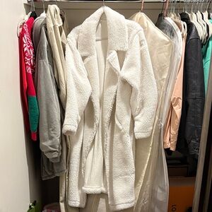Alo Cozy White Sherpa Coat